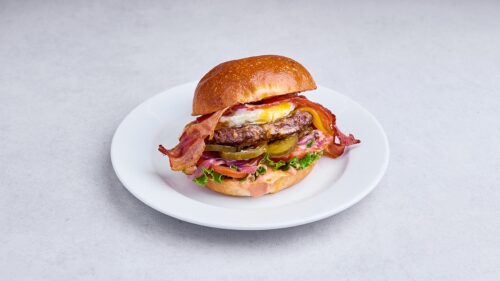 Burger z boczkiem